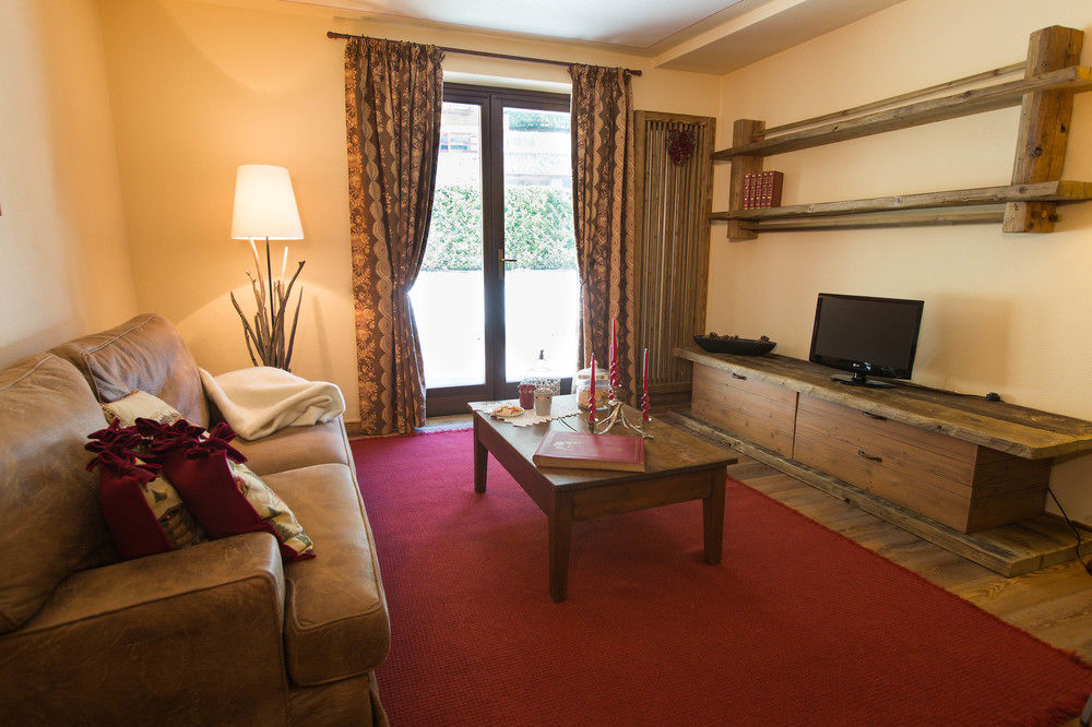 Cour Maison Aparthotel